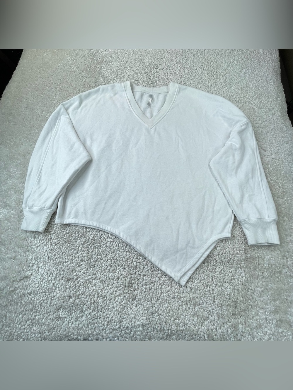 FABLETICS | forever fleece asymmetrical sweatshirt white vneck large 141